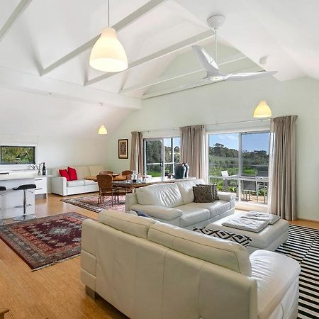 The Farm Willunga Bed & Breakfast Exterior photo