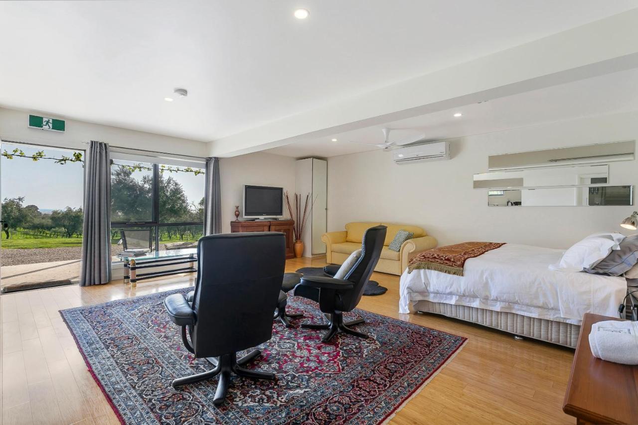 The Farm Willunga Bed & Breakfast Exterior photo
